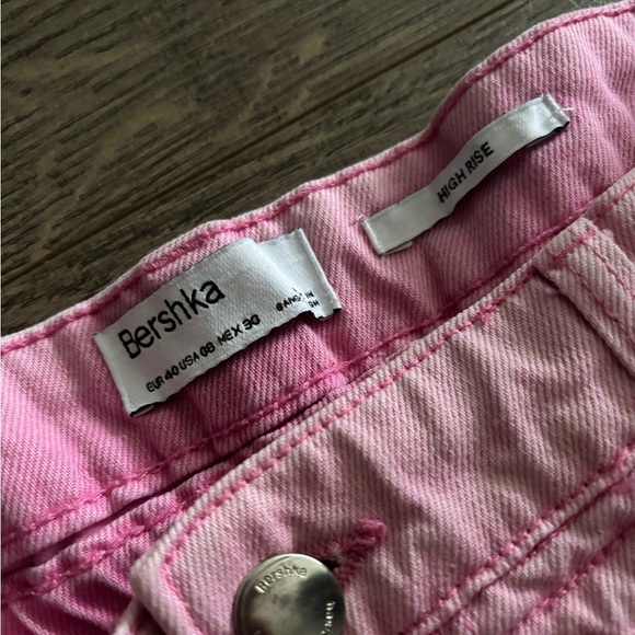 High Rise Pink Jean Shorts  Bershka - Picture 2 of 2